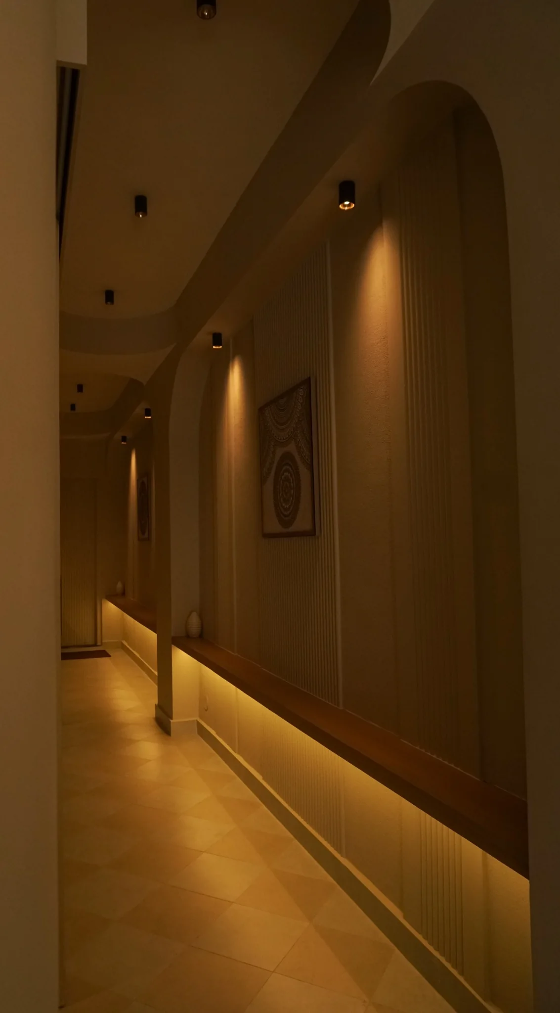 Urbanity Day Spa Dharamshala — hallway ambient lighting